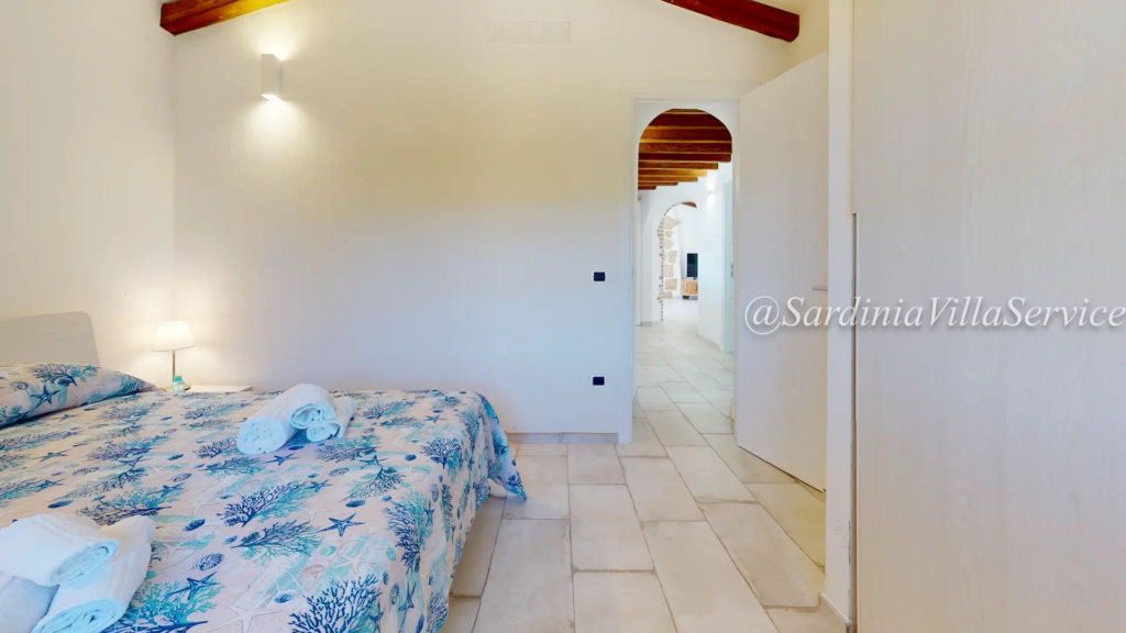 Villa-Lilium-Sardinia-Villa-Service-Bedroom 1